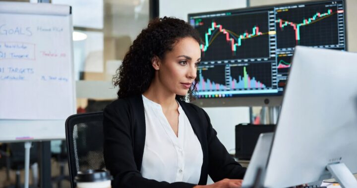 Cómo empezar a invertir con poco dinero: guía realista para principiantes.